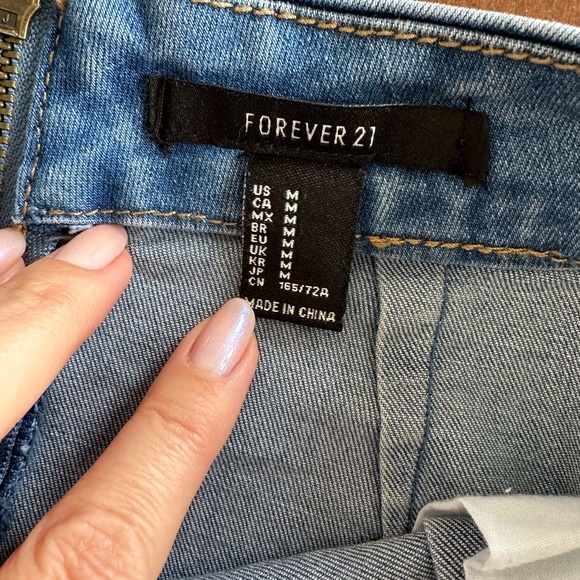 Mini Jeans Denim Skirt Forever 21 Size Medium NWT - Picture 7 of 9